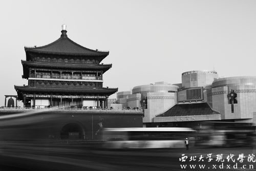 ܇ˮRW(xu)F(xin)W(xu)ԺSһ(g)⣬·^犘ǣ܇شЇ@П[úڰ