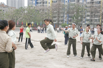 教工跳繩.JPG